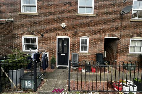 2 bedroom flat to rent, Rainbow Close, Doncaster DN8