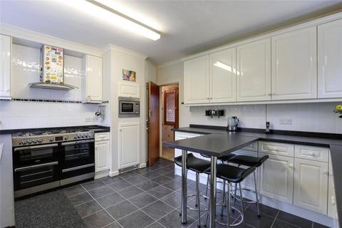 4 bedroom detached house to rent, Rideway Close, Camberley, Surrey, GU15