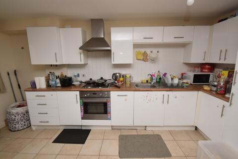 2 bedroom apartment to rent, Spectre Court, Hatfield AL10