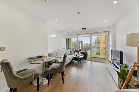 1 bedroom apartment for sale, Lime View Apartments, John Nash Mews, London, E14