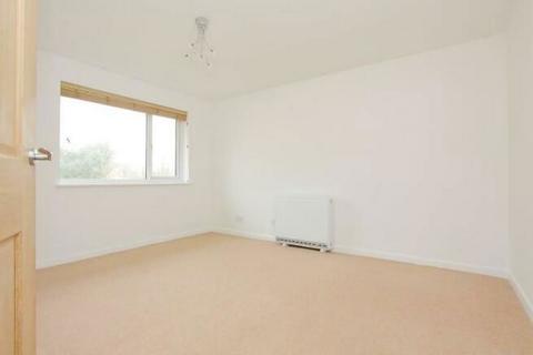 2 bedroom flat for sale, Weyhill Road, Andover, Hampshire, SP10 3AW