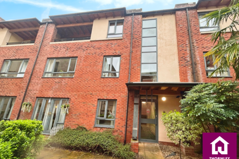 2 bedroom flat for sale, Ellerslie Court, Upper Park Road, Manchester, M14