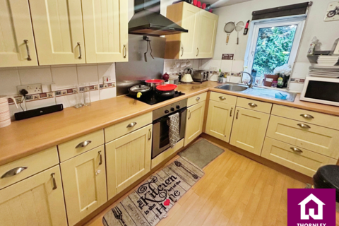 2 bedroom flat for sale, Ellerslie Court, Upper Park Road, Manchester, M14