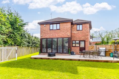 3 Enjakes Close, Stevenage, SG2 8BG