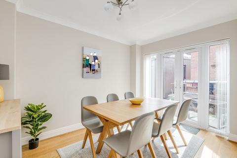 3 Enjakes Close, Stevenage, SG2 8BG