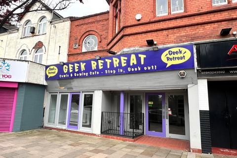 Mixed use to rent, Market Street, Hoylake