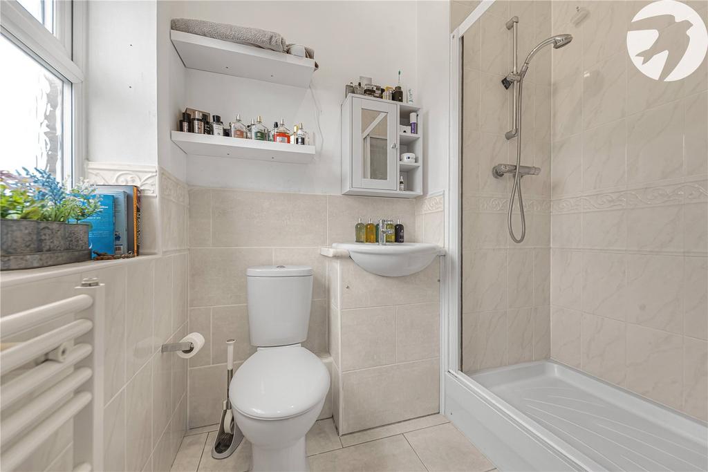 Ensuite To Bed Two