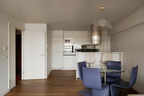 709 Frobisher Crescent, London, EC2Y 8HD