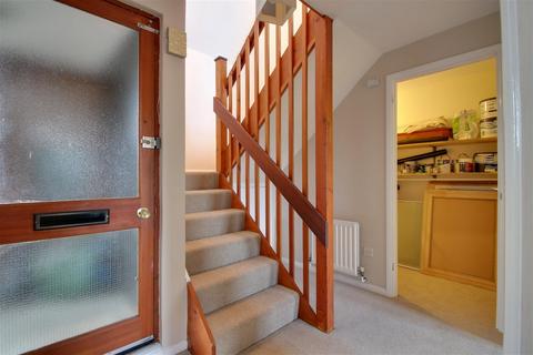 2 bedroom maisonette to rent, Charlton Place, Newbury RG14