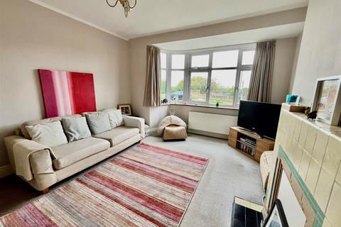 3 bedroom end of terrace house for sale, Hunters Way West, Chatham, Kent