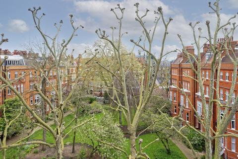 2 bedroom apartment to rent, Cadogan Gardens, Knightbridge, SW3