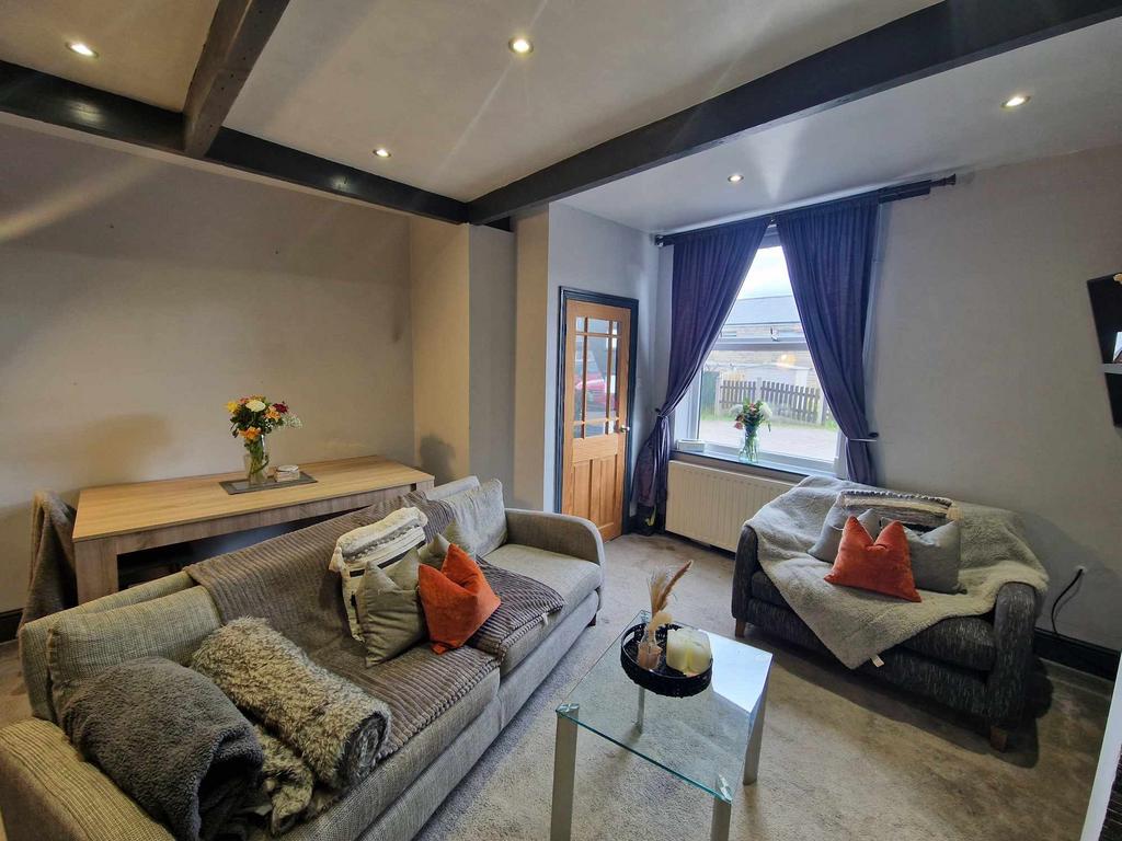 9 West Street, Shelf, Halifax, HX3 2 bed terraced house for sale £140,000