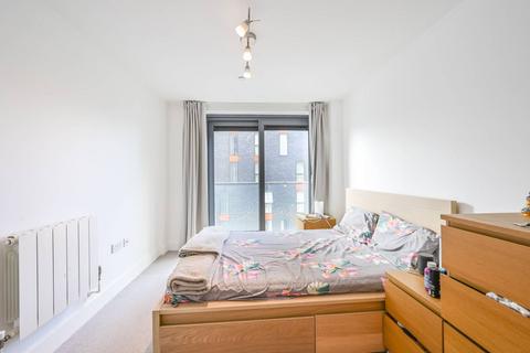1 bedroom flat for sale, Millharbour, Canary Wharf, London, E14