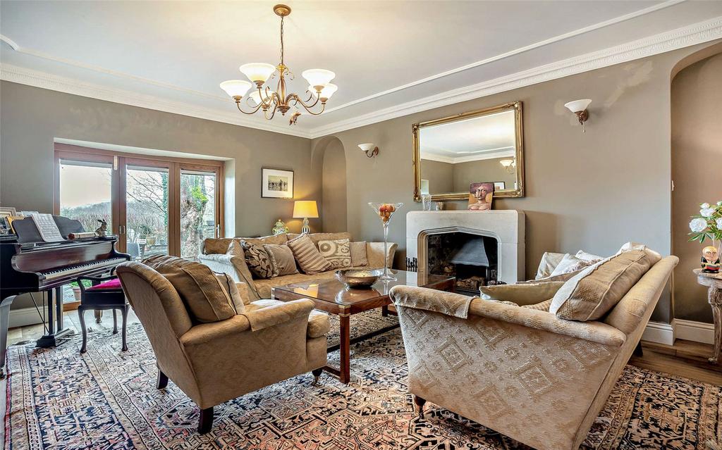 House - Living
