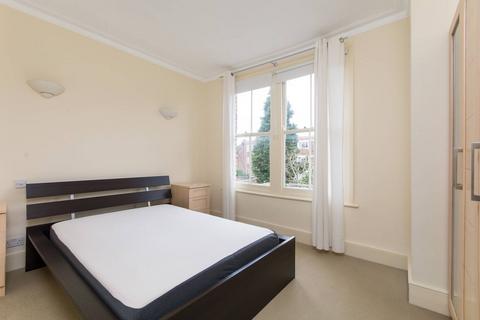 2 bedroom flat to rent, Rusthall Avenue, Bedford Park, London, W4