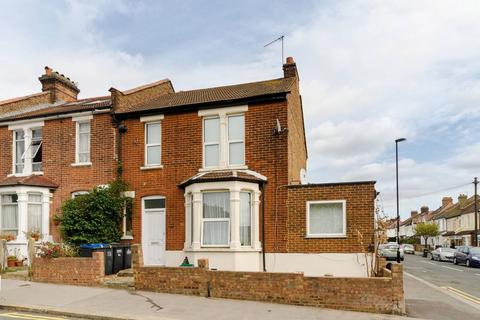 1 bedroom flat for sale, Lonsdale Road, South Norwood, London, SE25