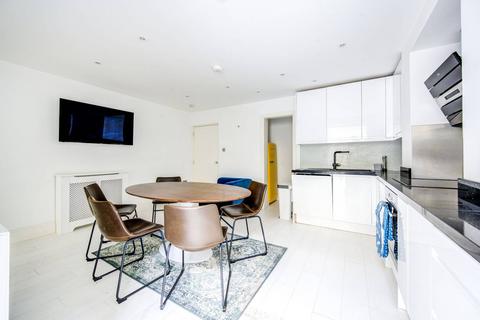 3 bedroom flat to rent, Edith Grove, Chelsea, London, SW10