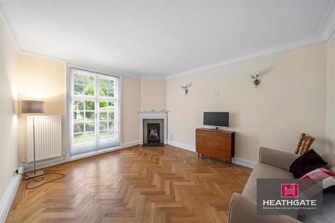 2 bedroom flat for sale, Heathcroft,Hampstead Way, Hampstead Garden Suburb NW11