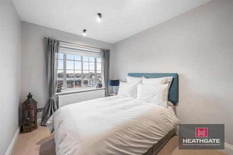 2 bedroom flat for sale, Finchley Road, Temple Fortune NW11