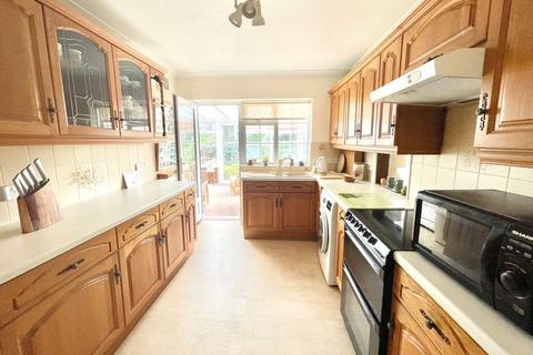 3 bedroom end of terrace house for sale, Naomi Close, Meads, Eastbourne, East Sussex, BN20