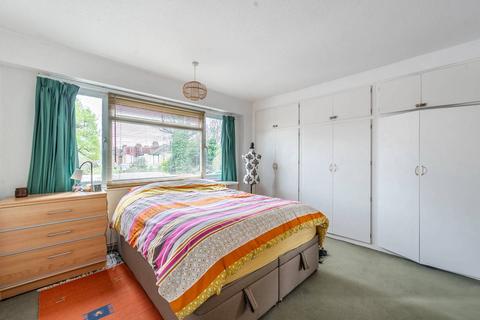 2 bedroom flat for sale, Welldon Crescent, Harrow, HA1