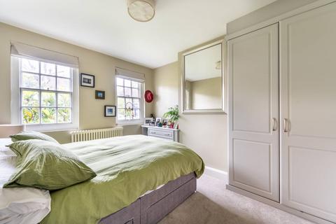 3 bedroom flat for sale, Barlby Road, North Kensington, London, W10