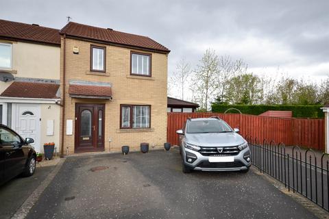 3 bedroom end of terrace house for sale, Hawthorn Drive, Dunston