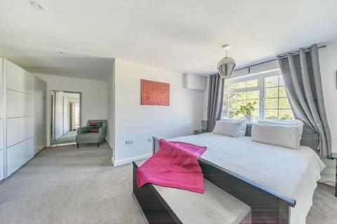 3 bedroom detached house to rent, Black Bourton Road,  Carterton,  OX18