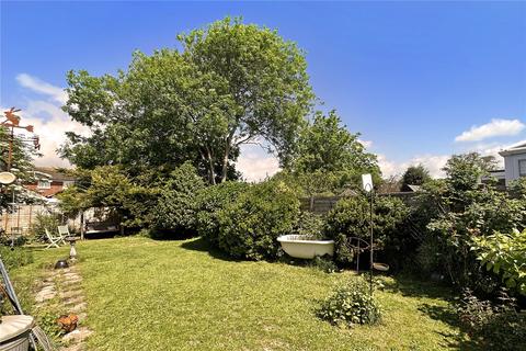 4 Beaumont Park, Littlehampton, BN17 6PE