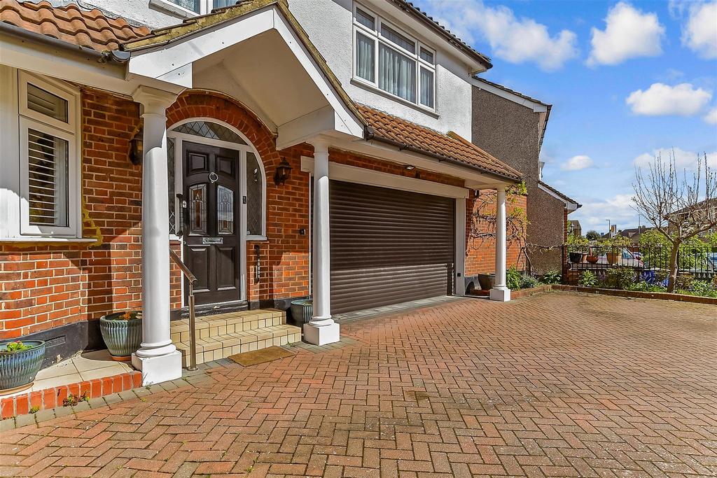 Driveway/Parking