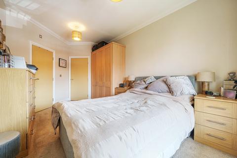 2 bedroom apartment for sale, Binfield, Bracknell RG42