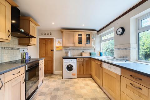 2 Chapel Lane, Binfield, Bracknell, RG42 4AS
