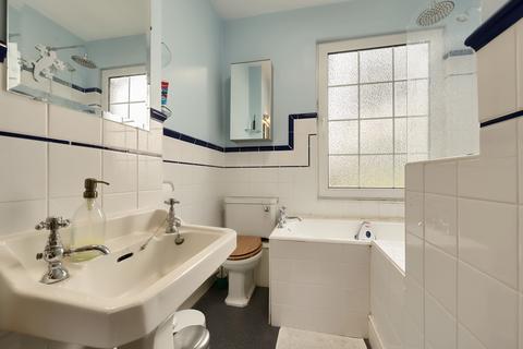 2 Chapel Lane, Binfield, Bracknell, RG42 4AS