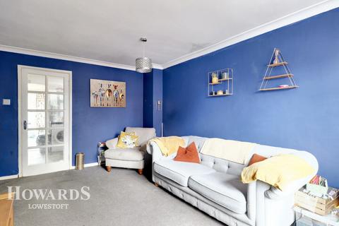 3 bedroom terraced house for sale, Gondree, Lowestoft