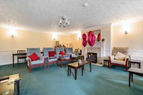 2 bedroom apartment for sale, Tebbit Close, Berkshire RG12