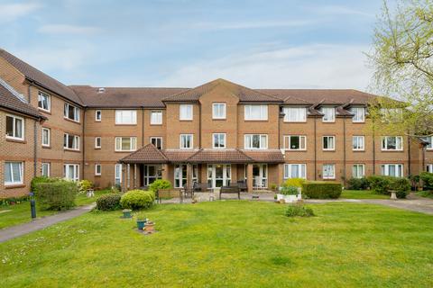 2 bedroom apartment for sale, Tebbit Close, Berkshire RG12