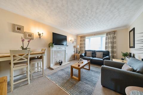 2 bedroom apartment for sale, Tebbit Close, Berkshire RG12