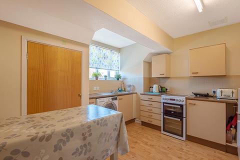 1 bedroom apartment for sale, Highfield Court, Reading RG7