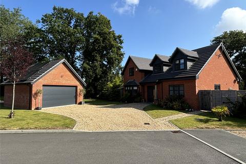 3 bedroom detached house for sale, Greenacres Gate, Hampshire RG26