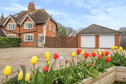 4 Bloomfieldhatch Lane, Grazeley, Reading, RG7 1JW