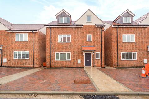 4 bedroom detached house for sale, Coudray Mews, Reading RG7