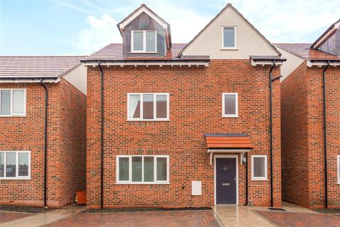 4 bedroom detached house for sale, Coudray Mews, Reading RG7