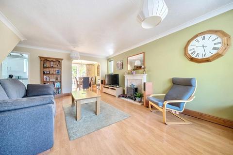 55 Groves Lea, Mortimer, Reading, RG7 3SS
