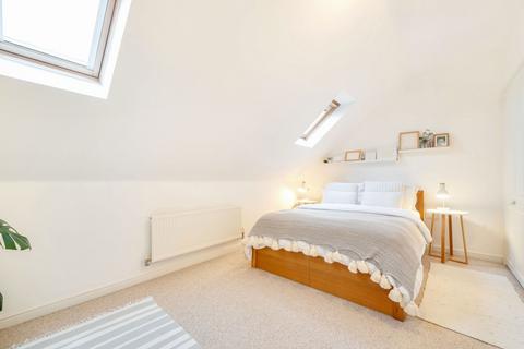 4 bedroom end of terrace house for sale, Wokingham RG40