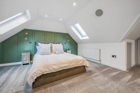 24a Bramshill Close, Arborfield, Reading, RG2 9NF