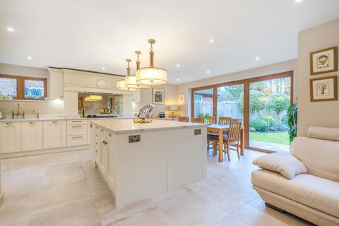 5 bedroom detached house for sale, Doles Lane, Wokingham RG41