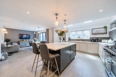 Treetop House Basingstoke Road, Swallowfield, Reading, RG7 1PY