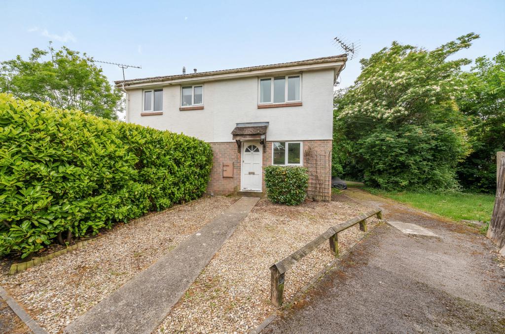Petrel Close, Berkshire RG41 1 bed house for sale £220,000