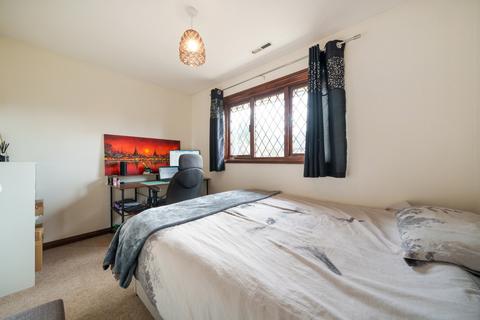 12 Abbey Close, Wokingham, RG40 1WB