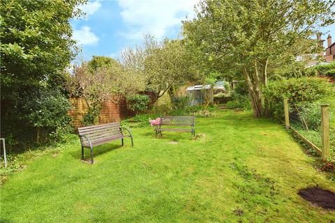 24 The Crescent, Woodthorpe, Nottingham, NG5 4FX